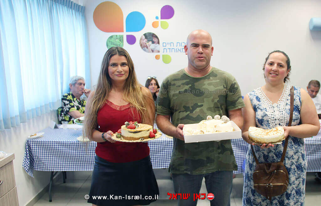 גלעד פוגל, תושב נתניה הזוכה במקום הראשון בתחרות עוגת הגבינה של השרון | צילום: מיה ברגר